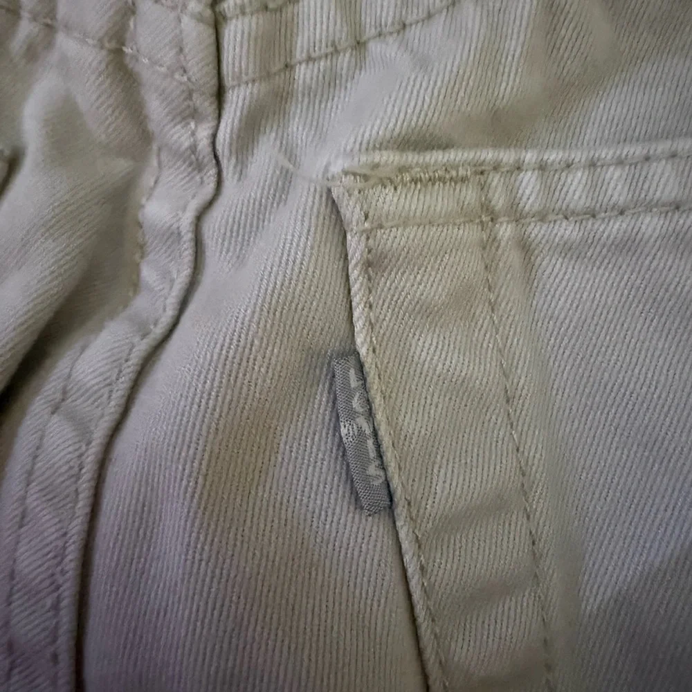 Vintage Levi’s SilverTab BAGGY Jeans – White/Cream – 100% Cotton